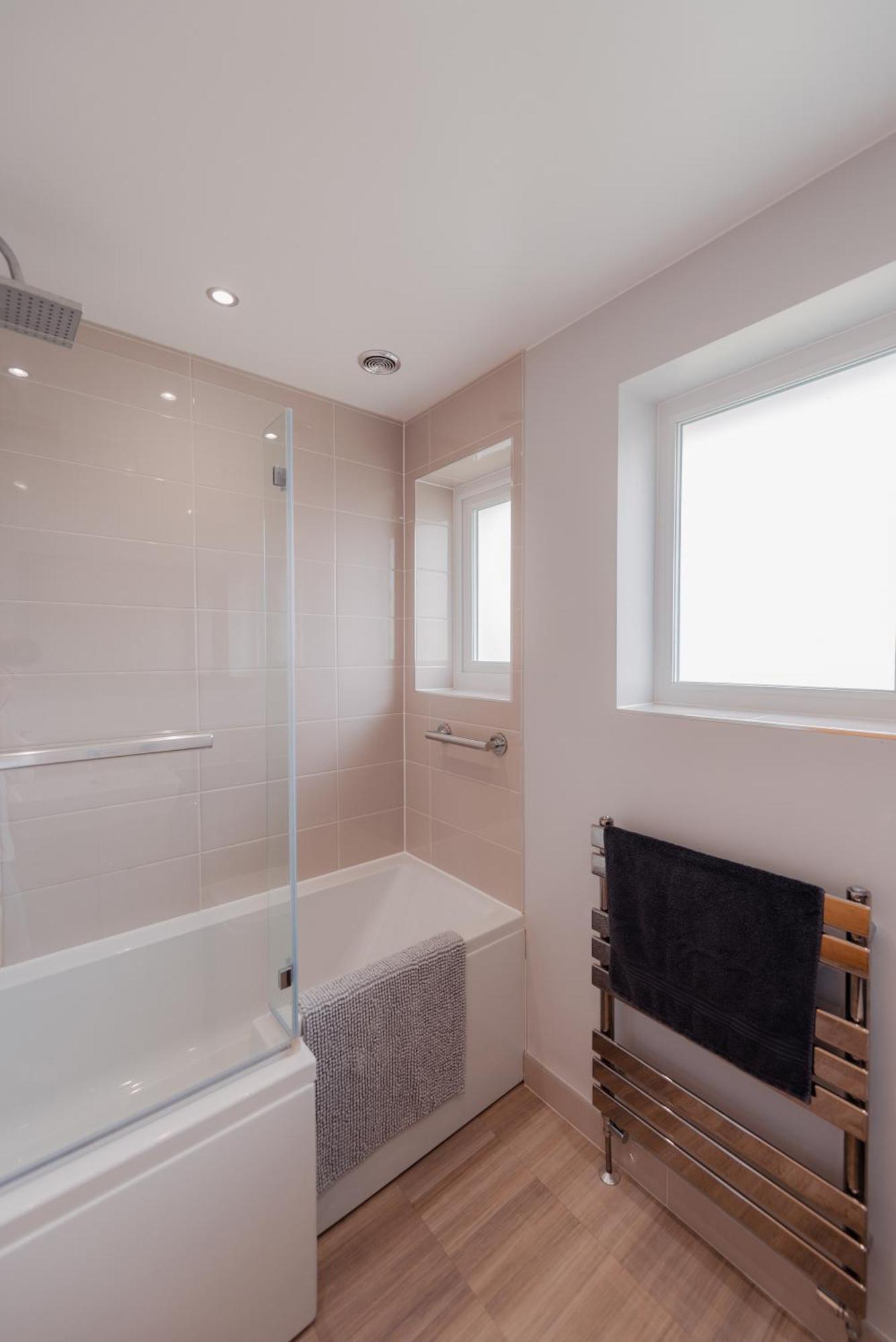 Luxury Recently Renovated 3 Bedroom Home In Sandwich Kent Экстерьер фото